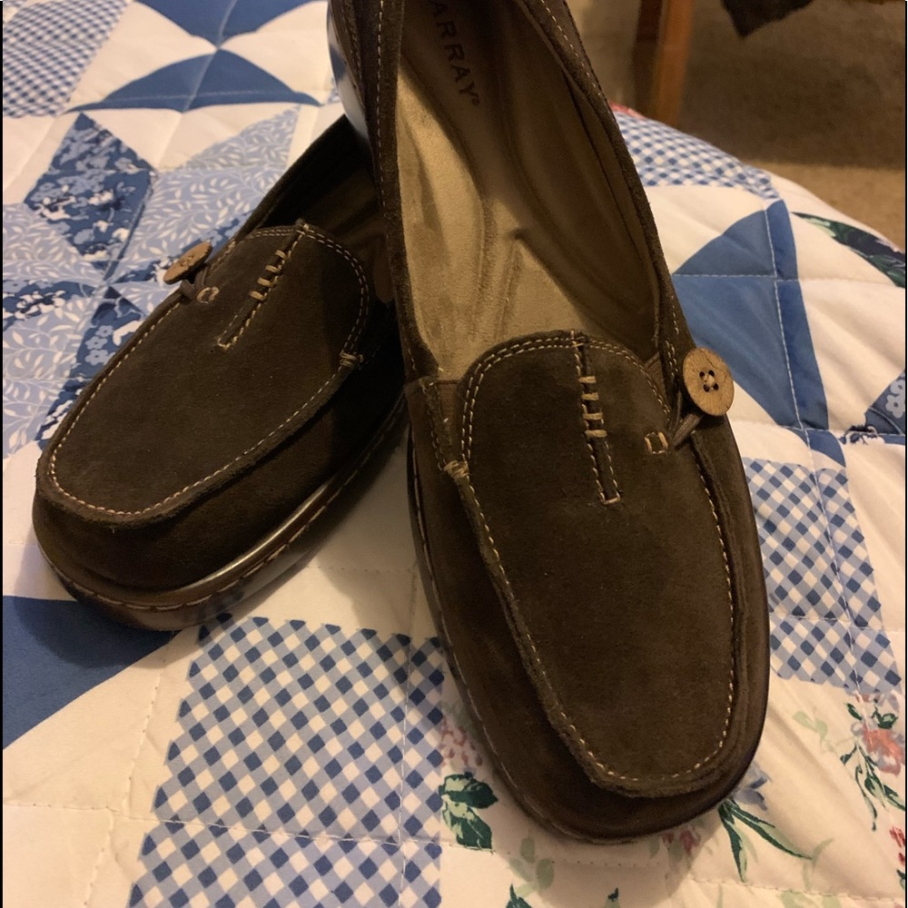 Array brown loafers